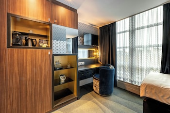 Small Room, 1 Single Bed