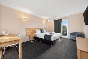 Double Room, 1 King Bed, Non Smoking