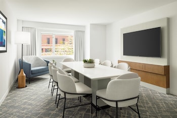 Suite, 2 Double Beds (with Parlor)