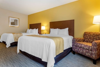 Standard Room, 2 Queen Beds, Non Smoking