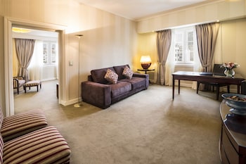 Suite (Room, 1  Adult)