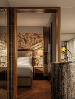King Suite - City View