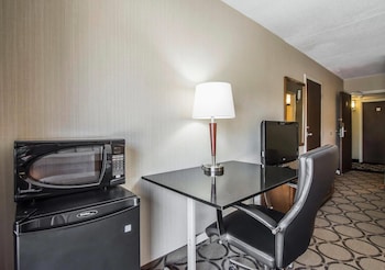 Standard Room, 2 Double Beds (Second Floor)