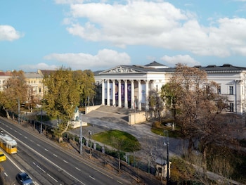 Basic Double Room, 1 Double Bed, Museum View
