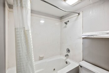 Room, 1 King Bed, Accessible