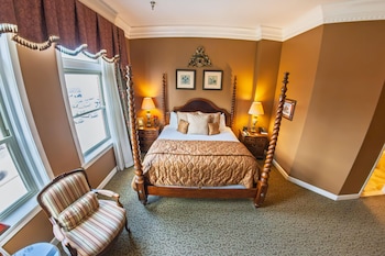Signature Suite, 1 King Bed (Blennerhasset )