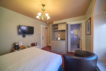 Standard Room, 1 Queen Bed