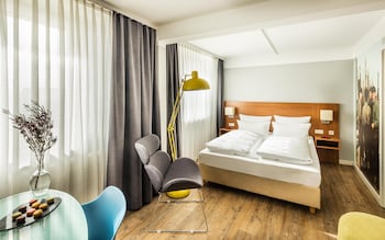 Business Room, 1 Queen Bed