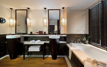 Club Room