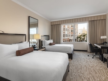 Fairmont, Room, 2 Double Beds, City View