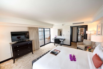 Penthouse, 1 King Bed, Balcony, Harbor View