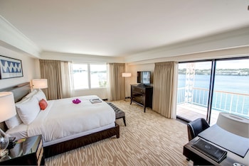 Penthouse, 1 King Bed, Balcony, Harbor View