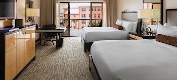 Signature Room, 2 Double Beds, Balcony, Harbor View