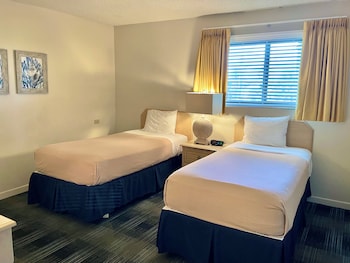 Condo, 2 Bedrooms, Kitchen