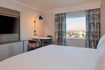 Deluxe Room, 1 King Bed