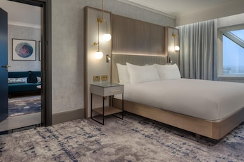 Executive Suite, 2 Double Beds, City View