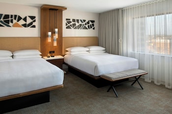 Suite, 2 Queen Beds