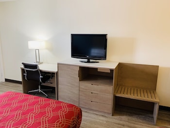 Standard Room, 2 Double Beds (Smoking)