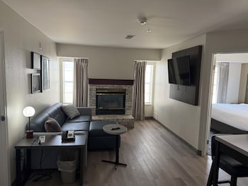Suite, 2 Bedrooms