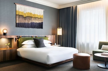 Room, 1 King Bed (Preferred)