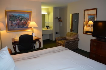 Standard Room, 1 King Bed