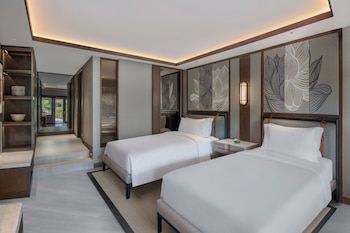 Deluxe Room, 2 Double Beds, Lagoon View