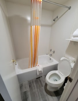 Deluxe Room, 1 King Bed, Non Smoking