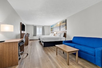 Suite, Multiple Beds, Non Smoking