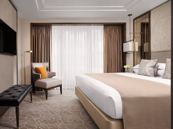 Room, 1 King Bed (Cosy, Mayfair Floor)