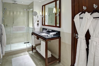 Junior Suite, 1 King Bed