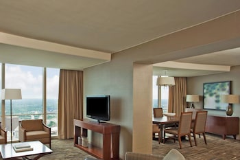 1 King Room, Skyline view, High floor