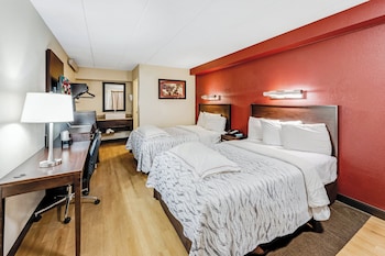 Deluxe Room, 2 Double Beds (Smoke Free)