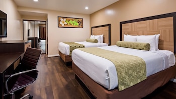 Standard Room, 2 Queen Beds, Non Smoking, Refrigerator & Microwave (Shower Only)
