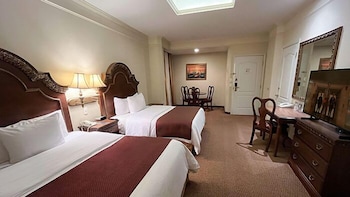 Royal Room, 2 Queen Beds