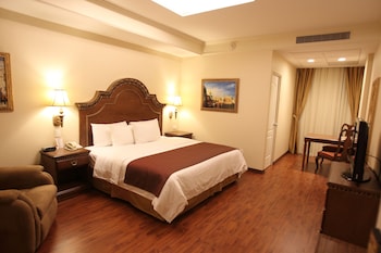 Royal Room, 1 King Bed