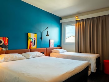 Standard Room, Multiple Beds