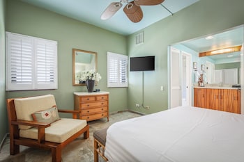 Room, 2 Bedrooms, 2 Bathrooms, Oceanfront (Unit 314)