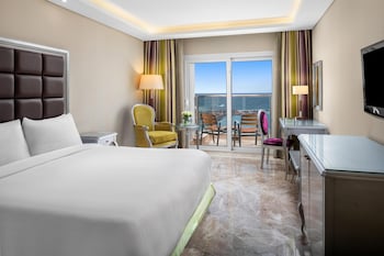 Room, 1 King Bed (Full Sea View)
