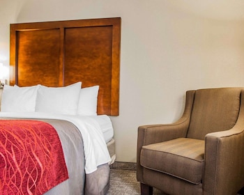 Standard Room, 2 Queen Beds, Non Smoking