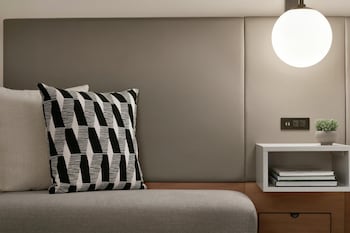 Room, 1 King Bed, Accessible