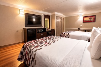Suite, 2 Queen Beds, Non Smoking, Kitchen
