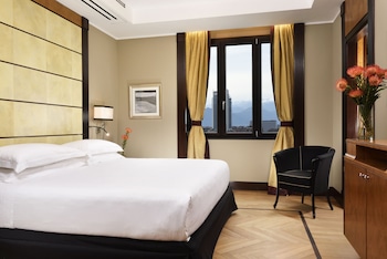 Suite (Diplomatic)