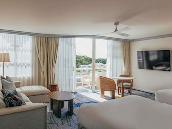 Pool View Deluxe Twin Bed