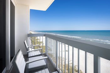 Room, 2 Queen Beds, Balcony, Oceanfront