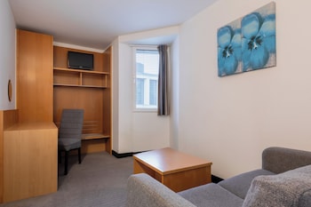Signature Triple Room