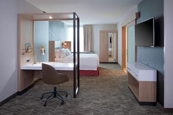 Suite, Multiple Beds, Hearing Accessible