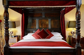 Suite, 1 King Bed, Sauna, Garden View (Four Poster Bed)