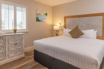 Standard Apartment, 2 Double Beds, Non Smoking, Kitchen (View)