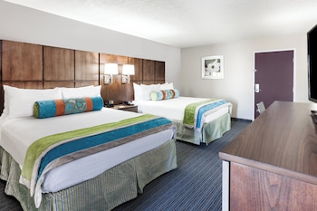 Standard Room, 2 Queen Beds