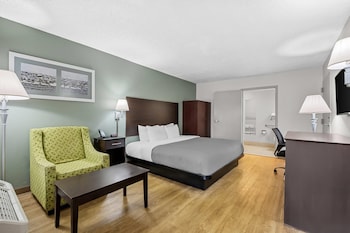 Room, 1 King Bed, Hearing Accessible, Non Smoking (Mobility)